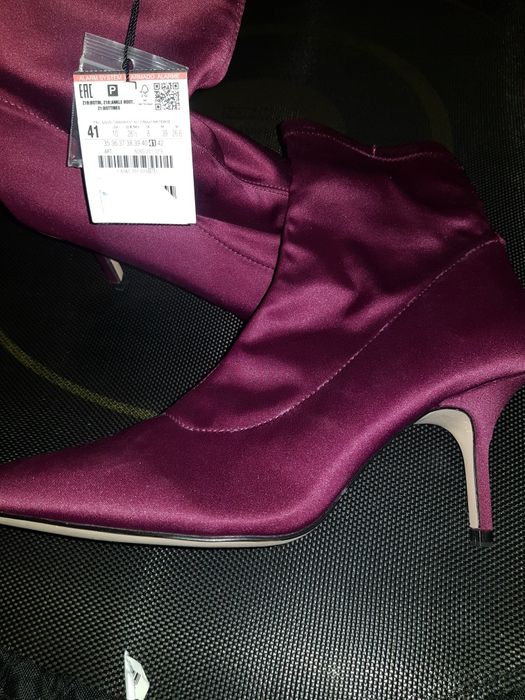 Ghete Botine Zara. Noi cu eticheta