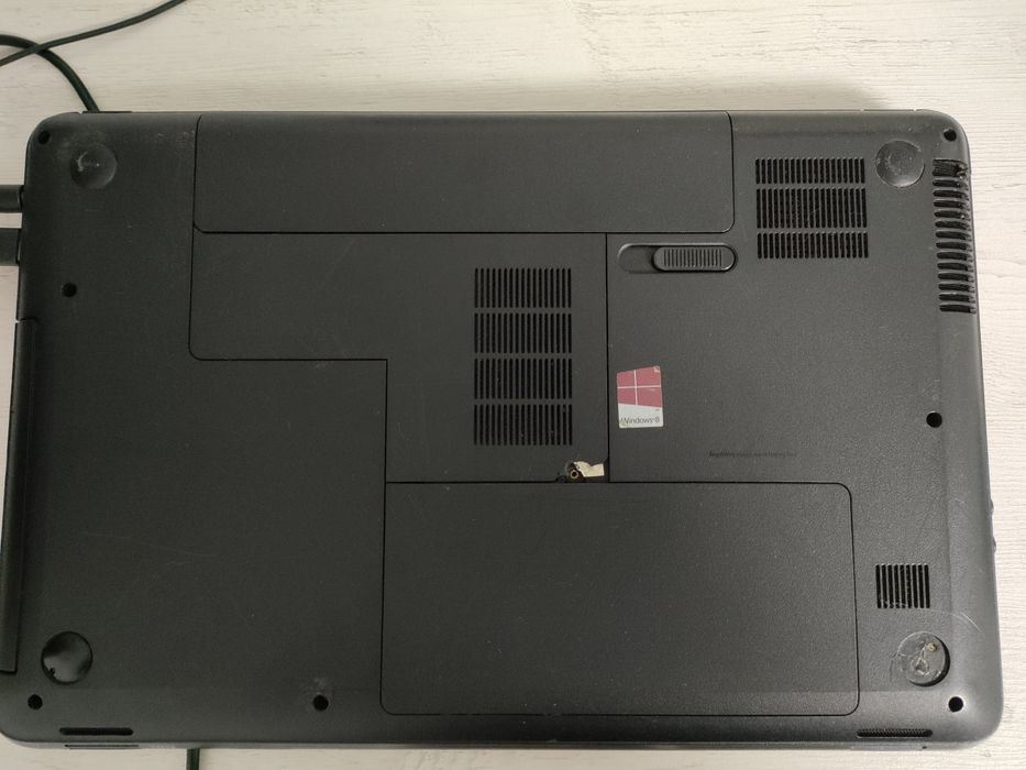 Ноутбук HP 2000 2d91er