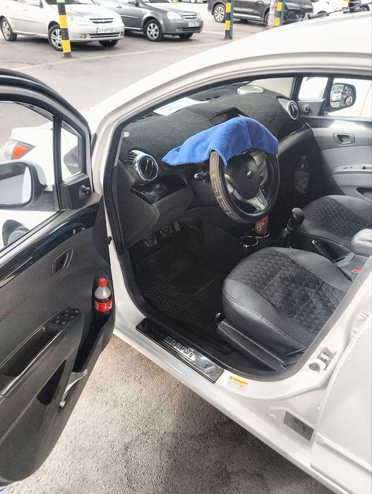 Автомашина Chevrolet Spark