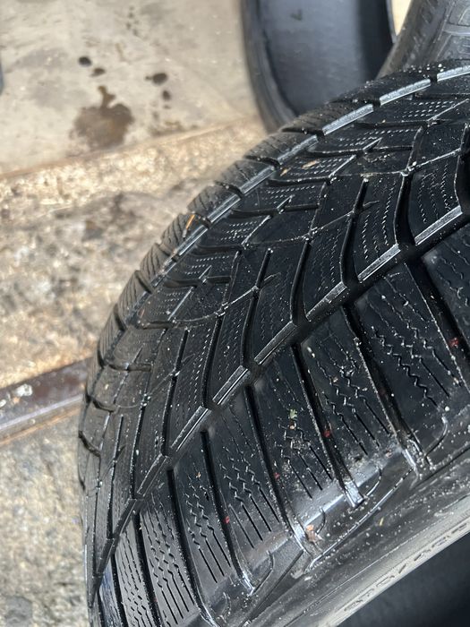 Зимни гуми Goodyear 275/40/20 -120 лв