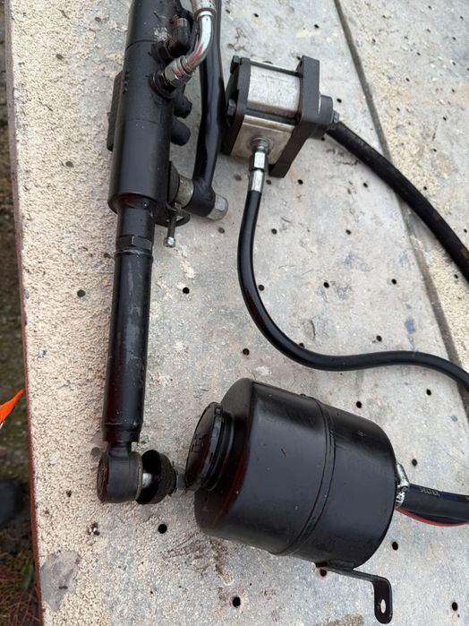 Servo directie tractor 445