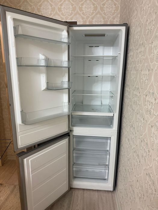 Холодильник Midea