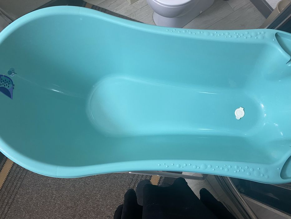 Ванночка для малыша с подставкой