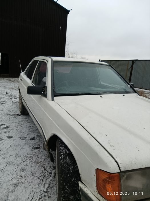 Мерс 190 по запчастям