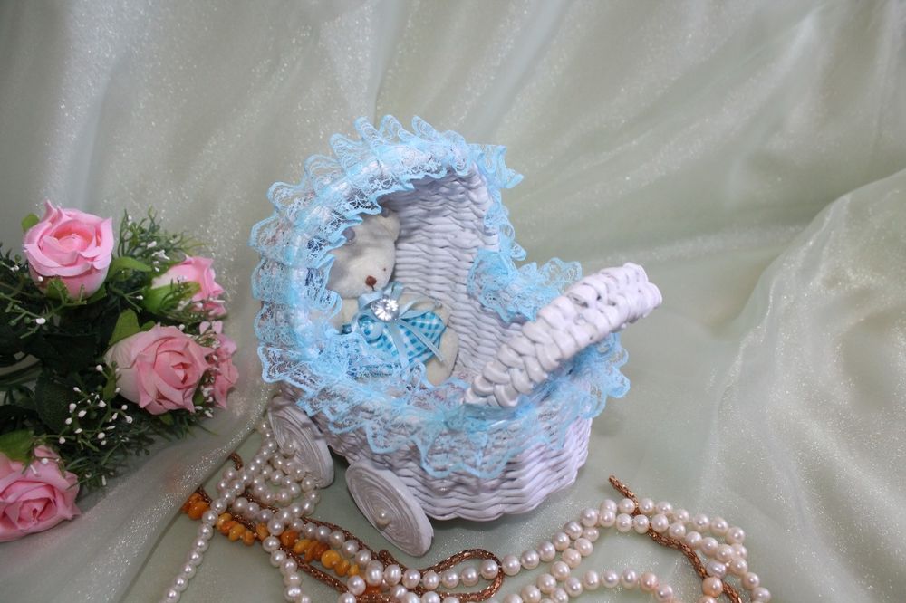 Коляска детская плетеная