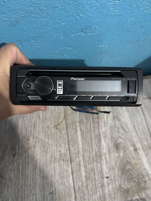 Продам магнитолу пионер