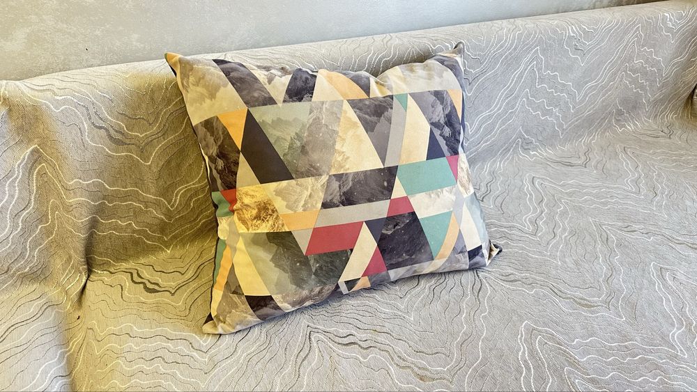 Диван серого цвета 4 метра