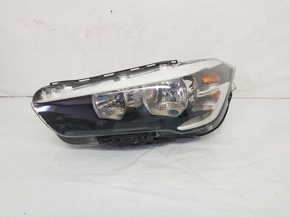 Far stanga halogen BMW X1 F48 dupa 2015