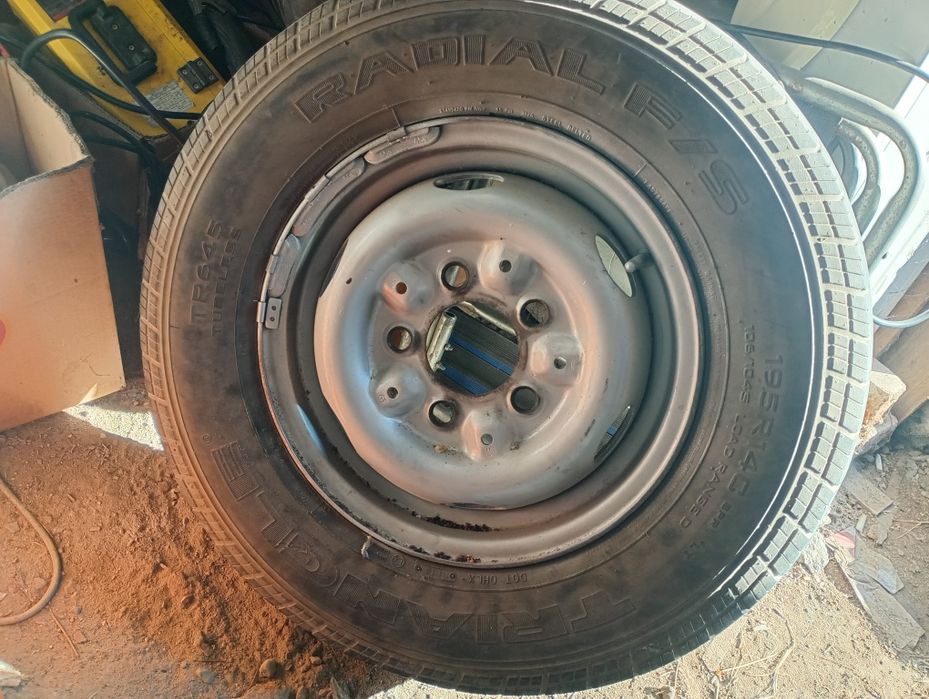 Мерседес Т 1 208D