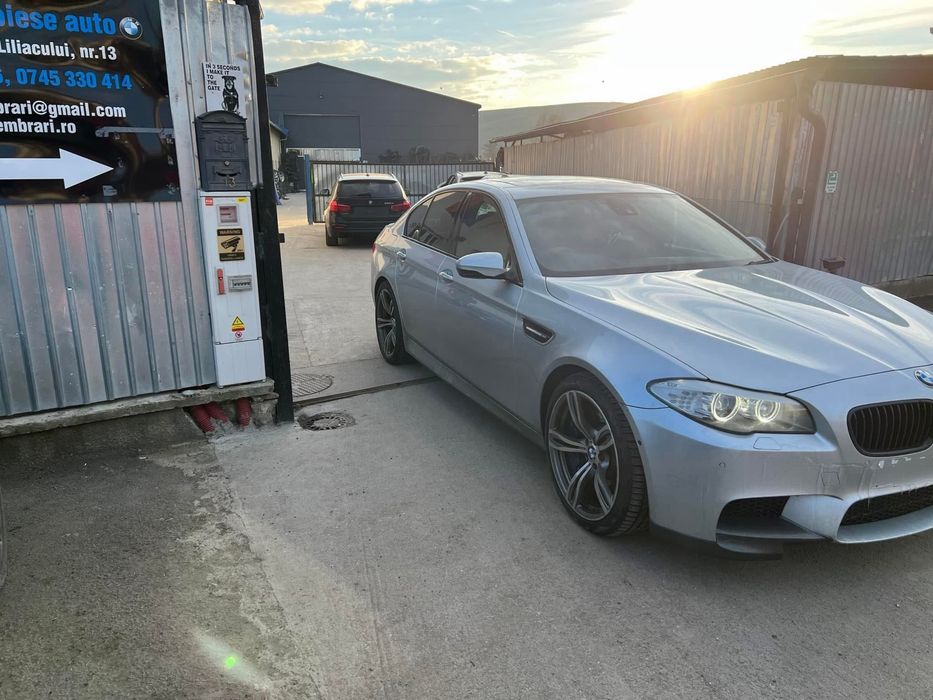 Bmw m5  f10 575 cp