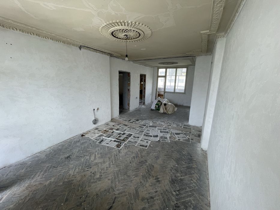 (Санира се) Четиристаен Тухлен Апартамент До Кенана 93кв