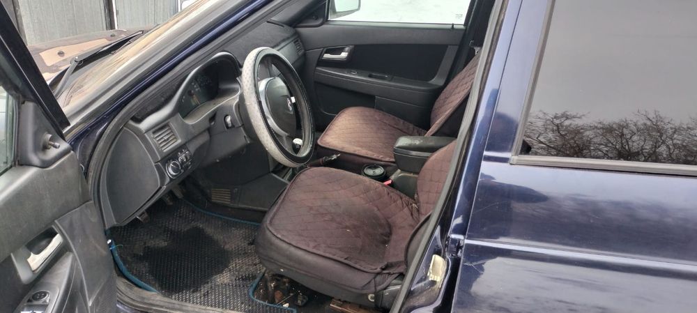 Продам приору полностью на ходу