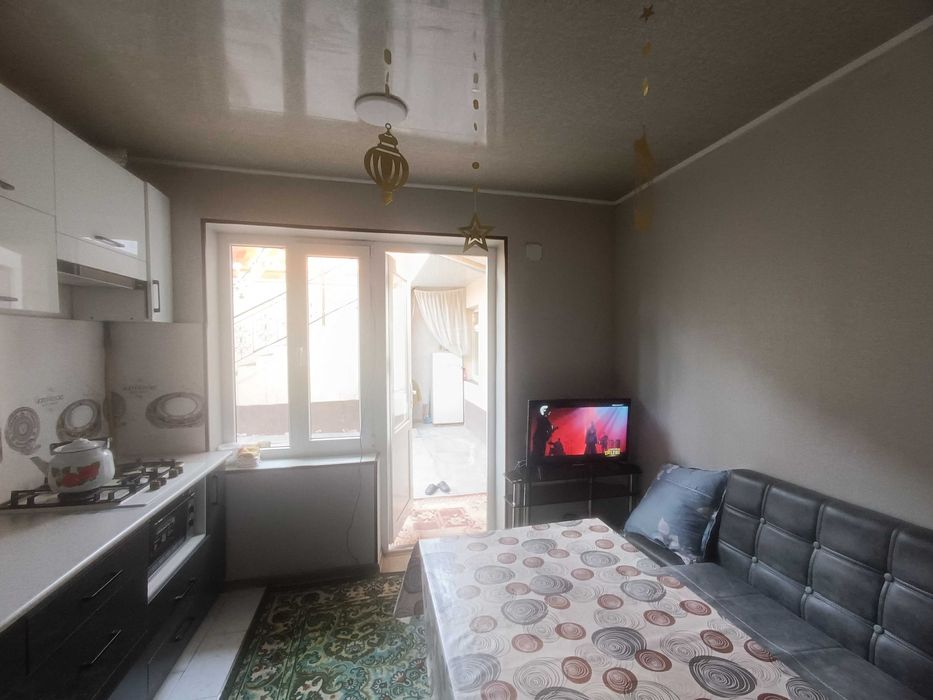 sergilidan 5 honali 3 ta sanuzeli bor uy tezda sotilad