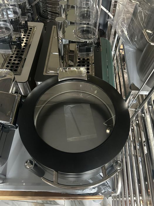 Chafing dish / Chafing