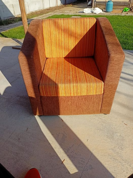 Детски маси и фотьойли