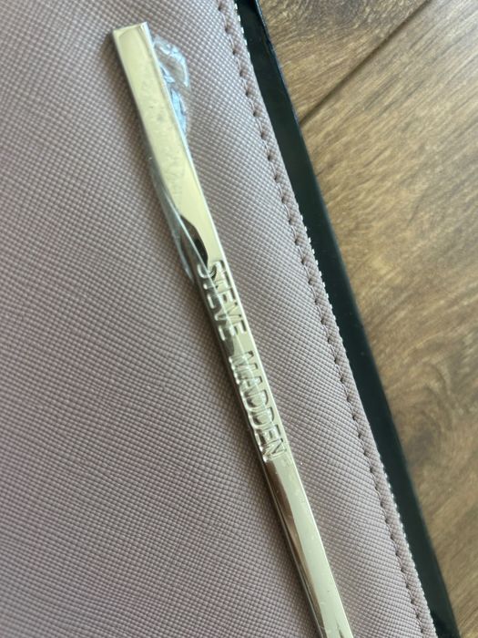 Steve Madden  портфейл НОВО