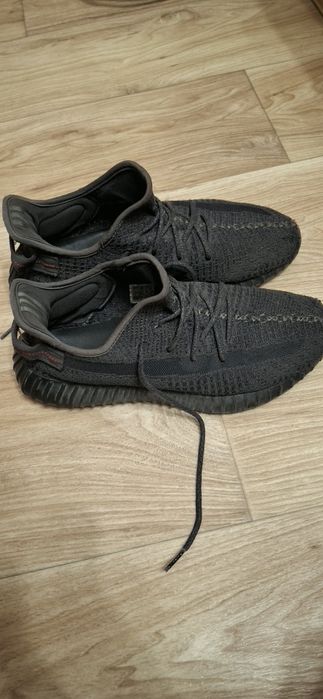Adidas yeezy 350, reflective