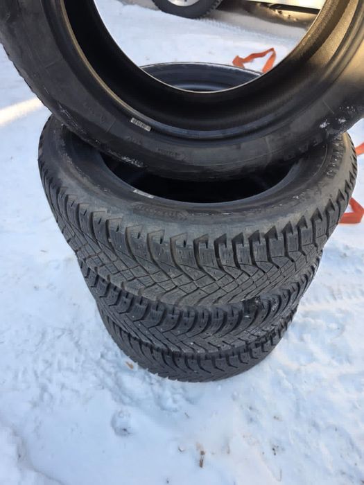 Продам шины гудиер