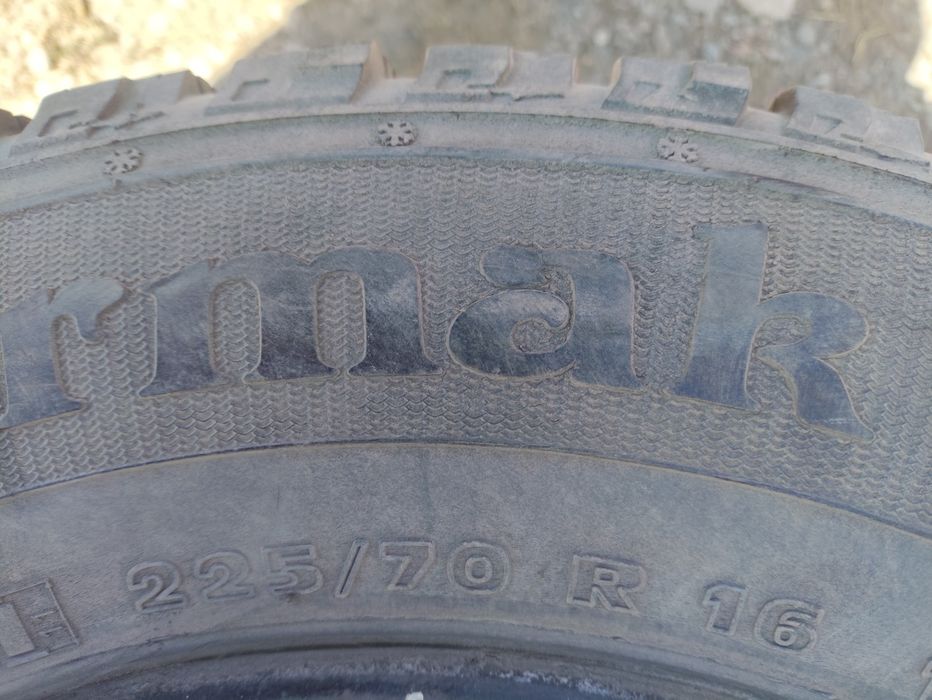 Продам зимние шины