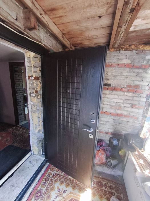 Продам дверь 90х200