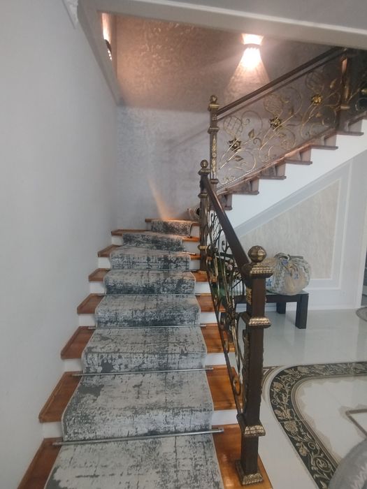 Феруза м-в 3 сотхли 7 хонали Коттедж