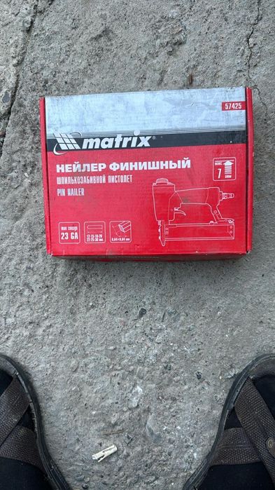 Нейлер финишный шпилька