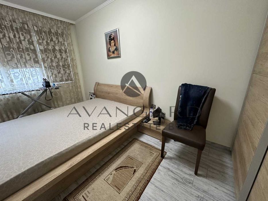 оф.22373 Тристаен Обзаведен Кючук Париж