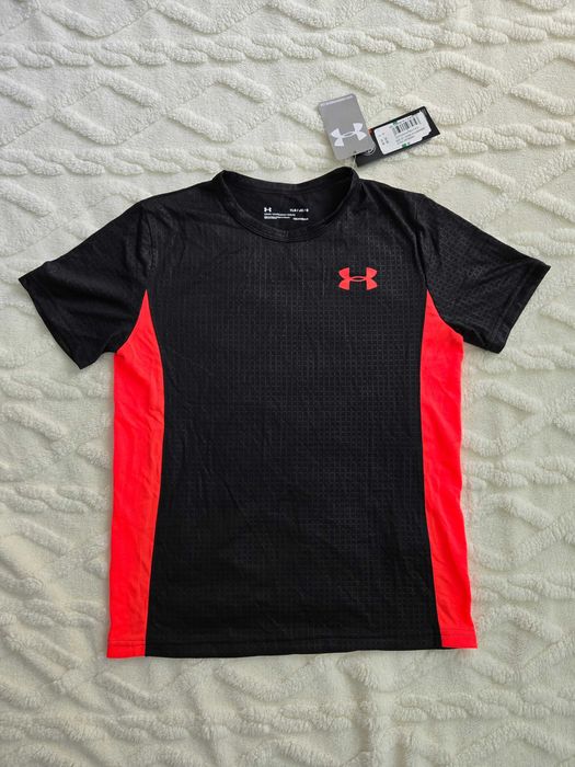 Тениска Under Armour унисекс 12-13 Years