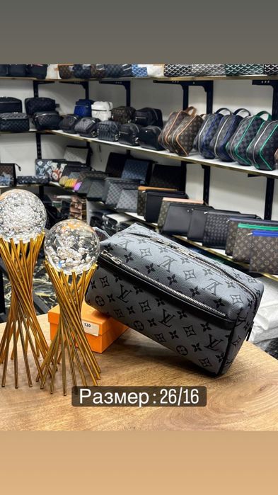Мъжка чанта / Мъжки чанти Louis vuitton / Hugo /  портмонета / несесер