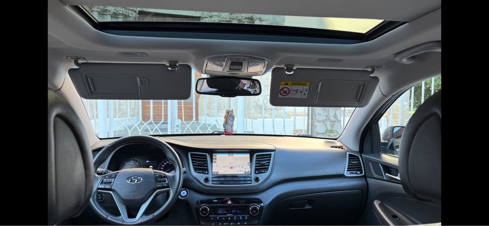 Hyundai Tucson 2.0 Diesel 184 CP Euro 6 , Cutie Automata , 4x4 , Xenon