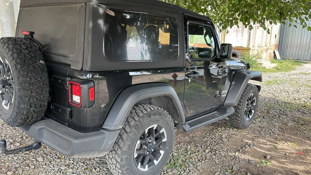 Jeep Wrangler 3.6 V6, cutie manuală