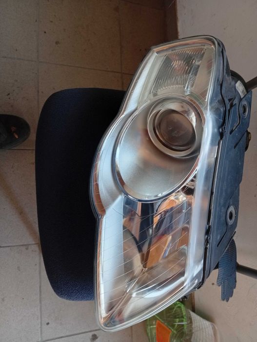 Faruri originale passat  B6 (3C2)