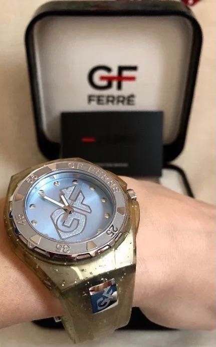 GF Ferre луксозен часовник от къщата на Ferre