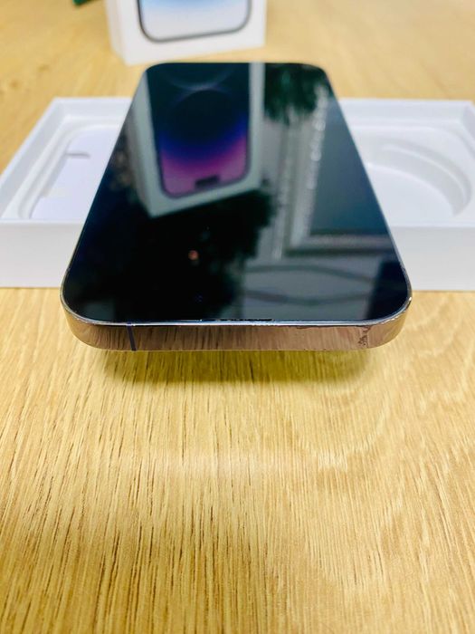 Apple iPhone 14 Pro, 256GB, 6GB RAM, 5G, Deep Purple