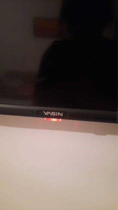 Продам смарт тв Yasin