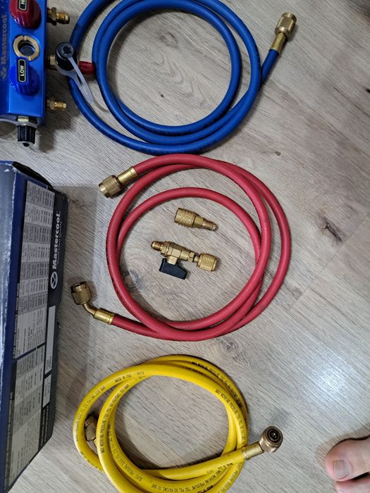 Ceasuri / manometre aer conditionat R22  R407C  R410A