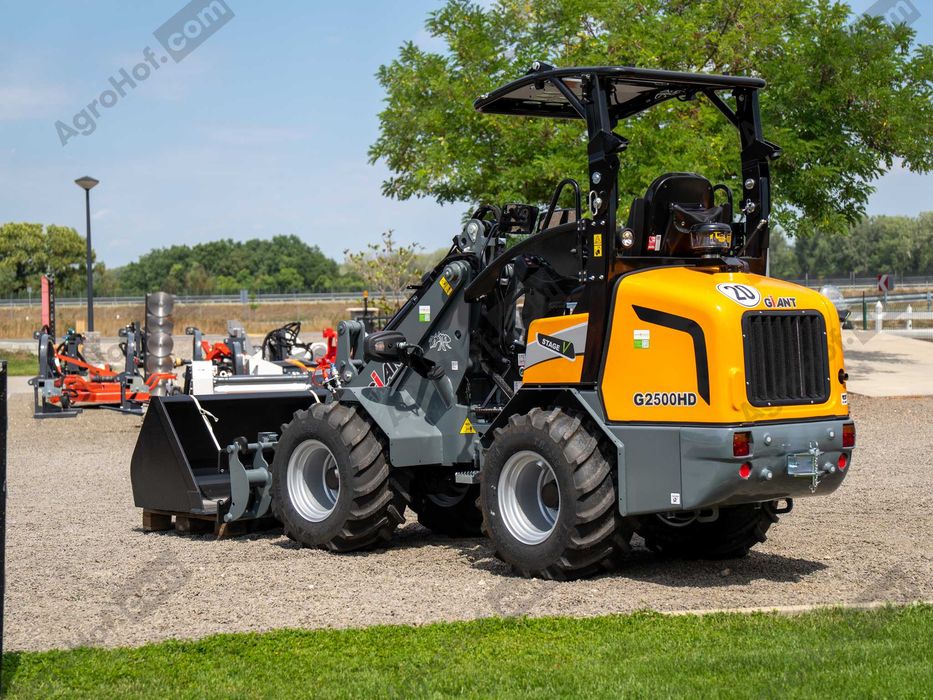 Încărcător mini cu ROPS  - 26 CP, max 1750 kg / Giant G2500 HD (demo)