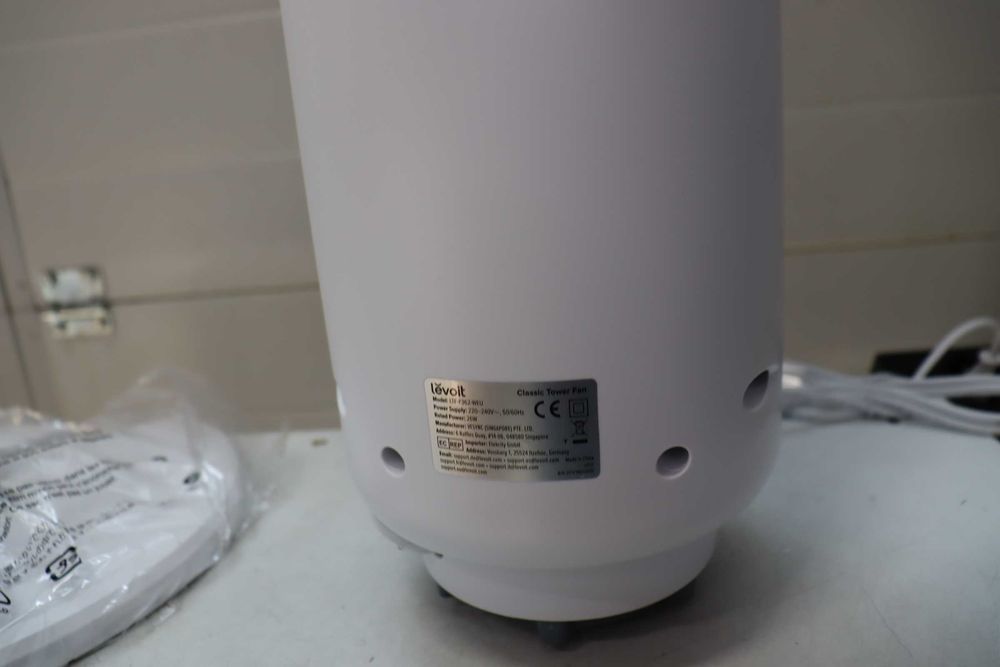 Колонен вентилатор Levoit, тих 20dB, DC мотор 7.9m/s, 26W, осцилиращ на 90° с 12 скорости, 12-часов таймер, 4 режима, LED дисплей, дистанционно