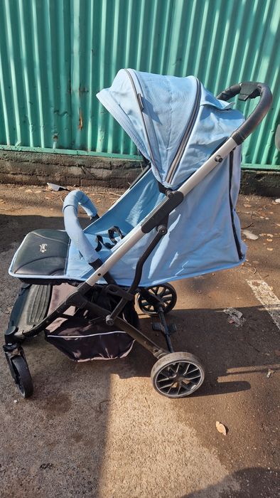 Коляска прогулочная