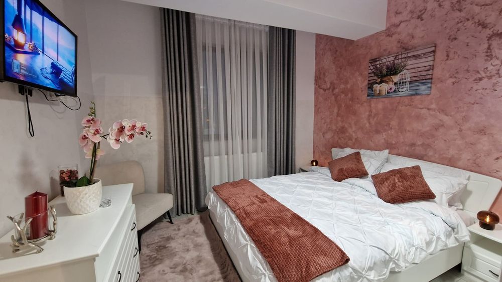 Cazare Regim Hotelier - Zona Palas Mall, Apartamente  1-3 camere