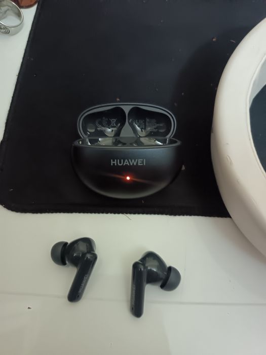 Huawei freebuds 6i - purtate doar odata