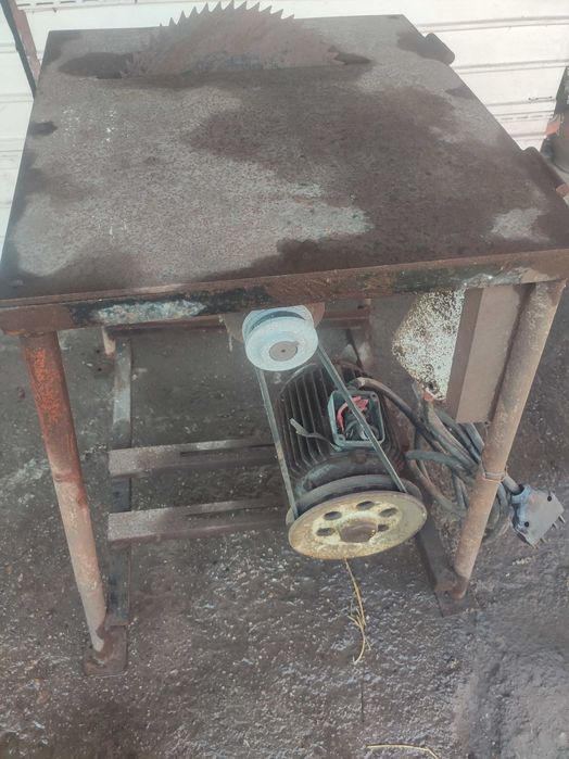 Циркуляр трифазен