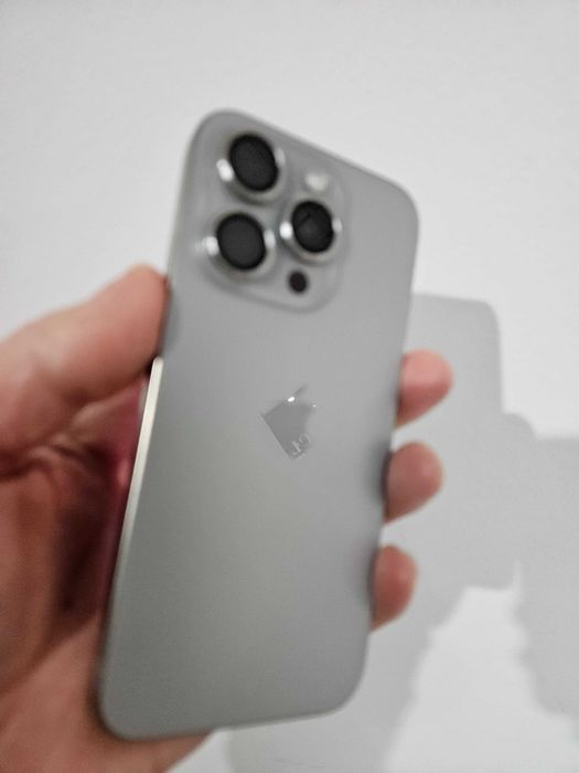 iPhone 15 Pro 512 Gb neverlock 89% bateria.