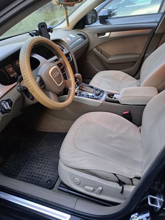 Audi A4 B8 2.0 tdi 2011 automată
