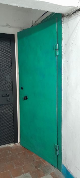 Продам  дверь за 15 тыс тенге