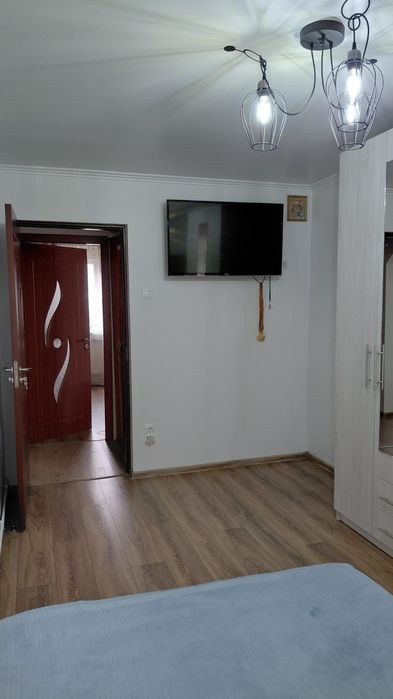 Apartament 3 camere Brezoi