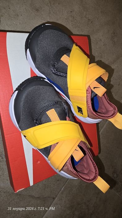 Продавам маратонки Nike