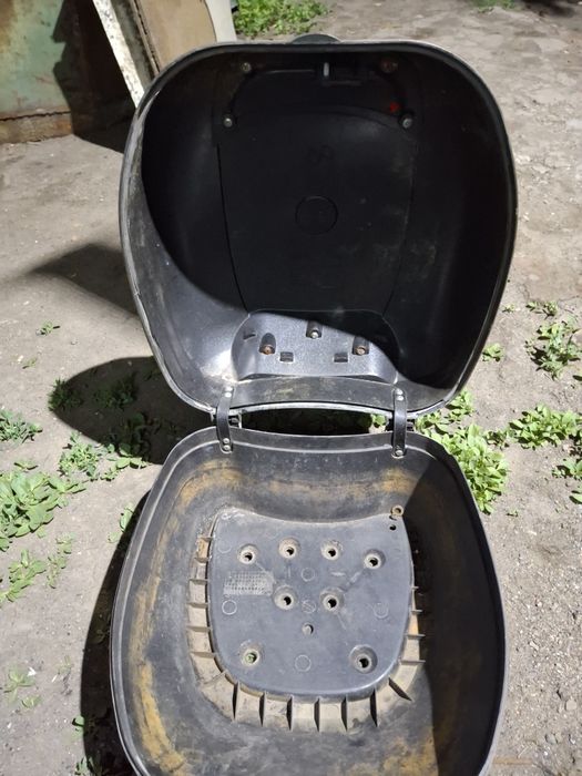 Продам кофр сундук для мопеда