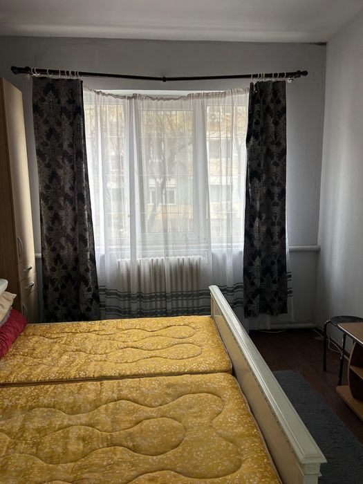 Garsonieră de închiriat 23 m, zona AEM 220 euro