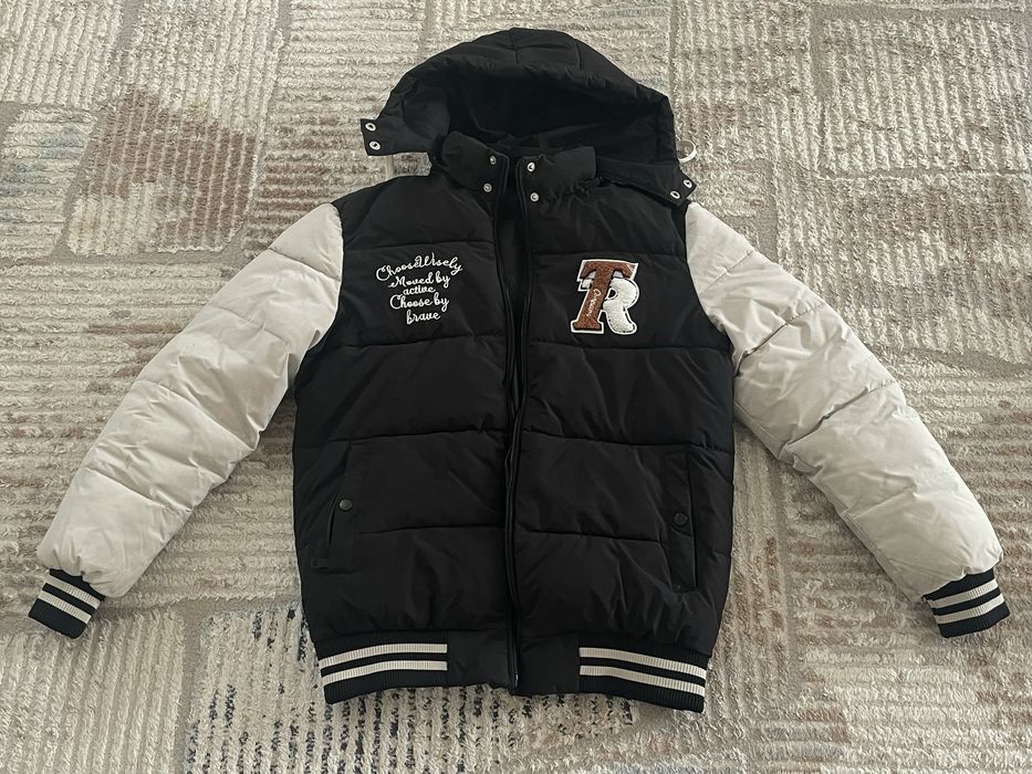 Срочно! Продам зимние куртки